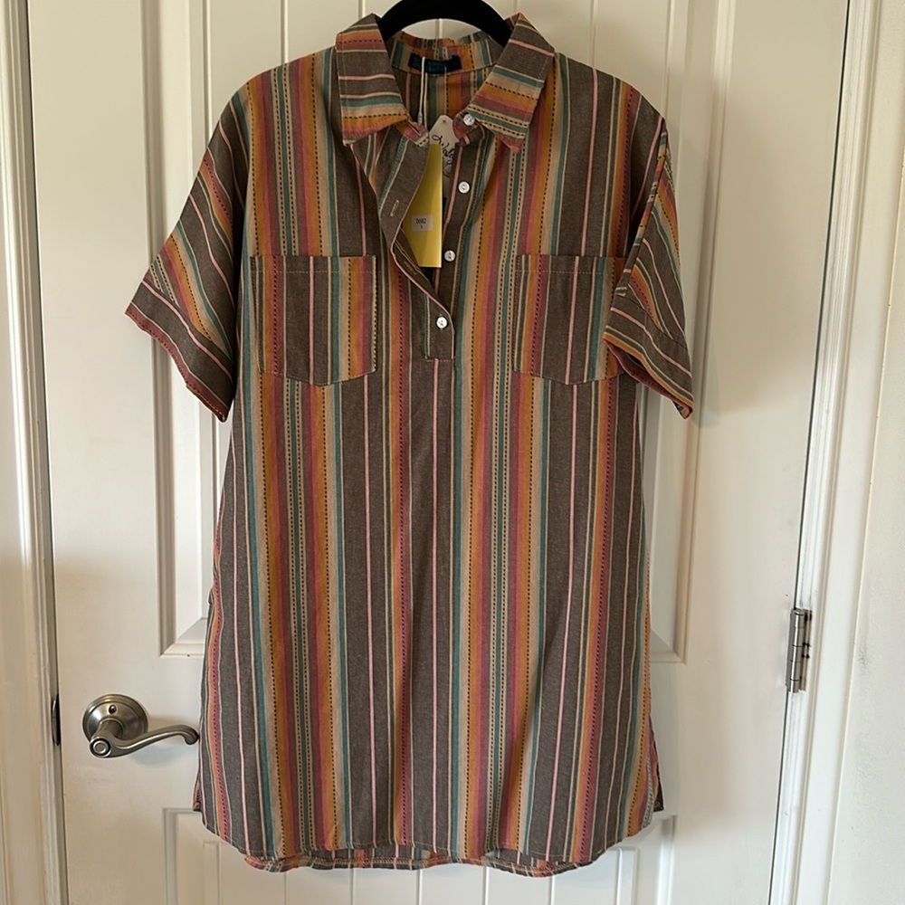NWT Fashion Express 1/4 Button Tunic